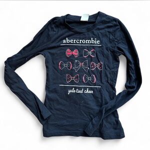 Vintage Y2K Abercrombie black long sleeve top with red bows #y2kfashion #bows